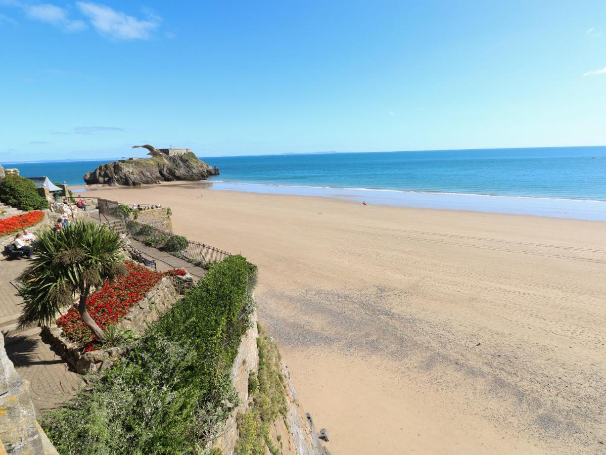 Sandtop Tenby Exterior photo